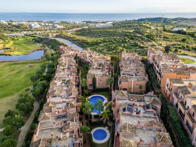 4 Bedrooms Villa in Estepona