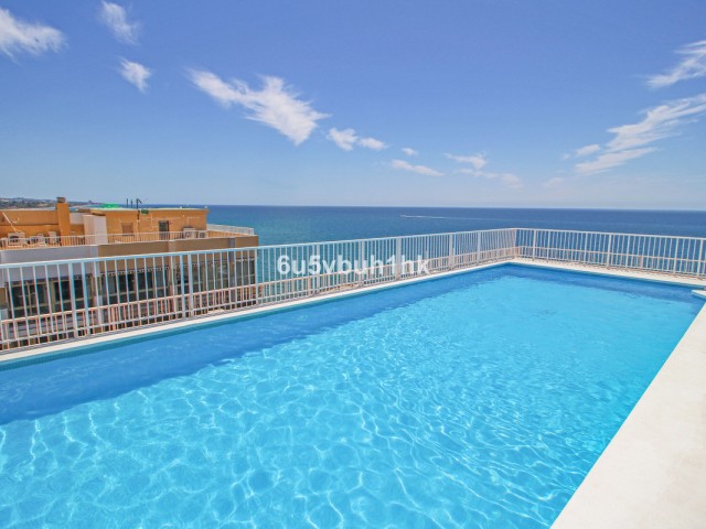 Apartamento con 2 Dormitorios  en Marbella