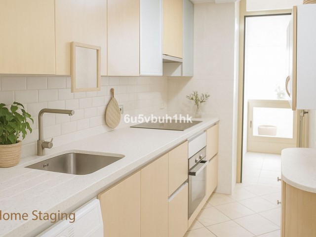 Apartamento con 2 Dormitorios  en Marbella