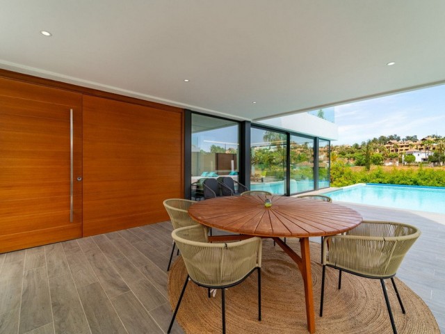 5 Bedrooms Villa in Atalaya