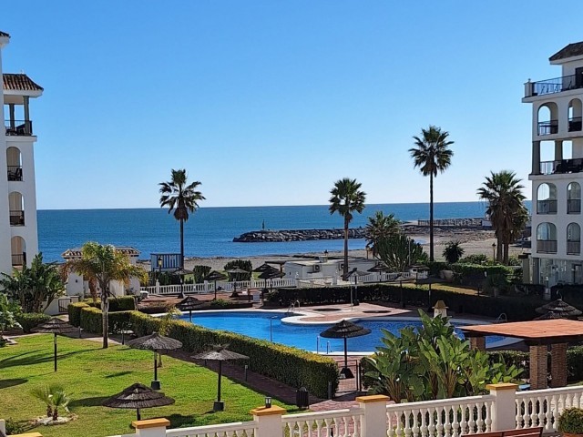 Apartamento con 2 Dormitorios  en La Duquesa