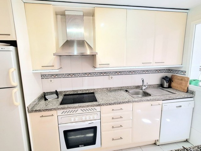 Apartamento con 2 Dormitorios  en La Duquesa