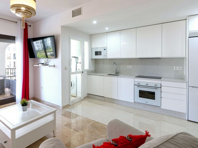 Apartamento con 2 Dormitorios  en La Duquesa