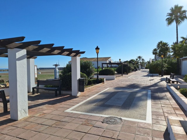 Apartamento con 2 Dormitorios  en La Duquesa