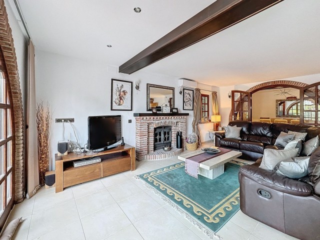 Villa con 3 Dormitorios  en Mijas