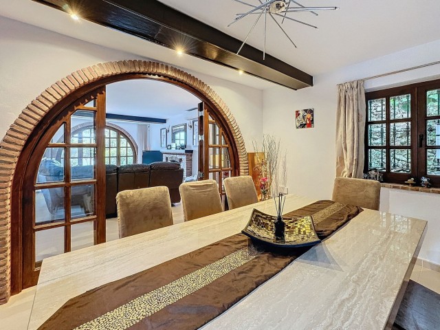 Villa con 3 Dormitorios  en Mijas