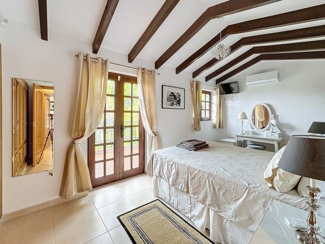 Villa con 3 Dormitorios  en Mijas