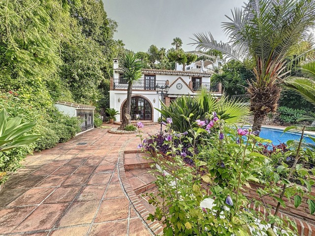 Villa con 3 Dormitorios  en Mijas