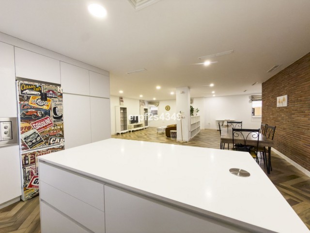 3 Bedrooms Apartment in Málaga Centro