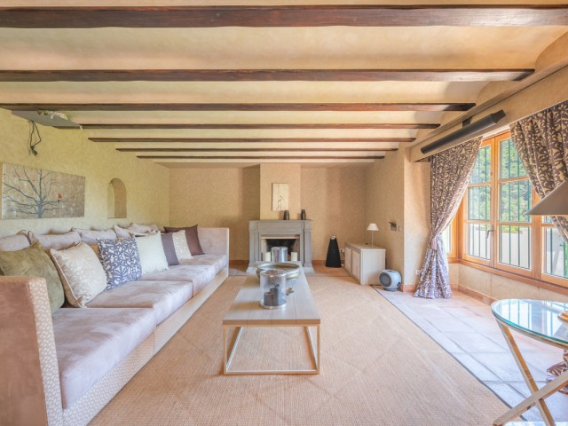 10 Bedrooms Villa in Estepona