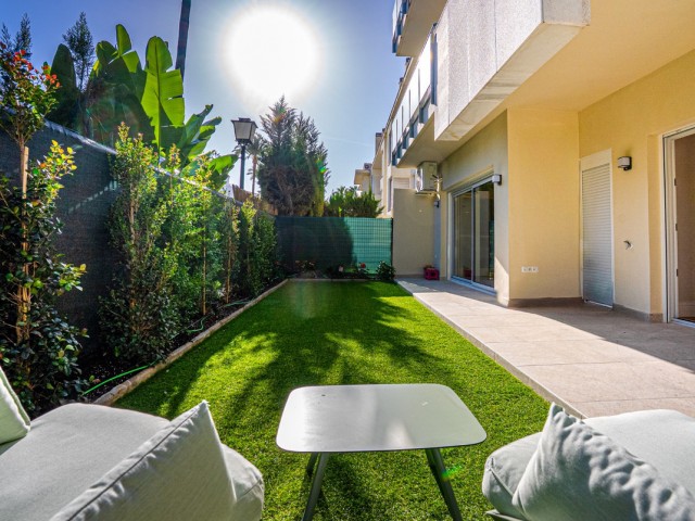 2 Bedrooms Apartment in San Pedro de Alcántara