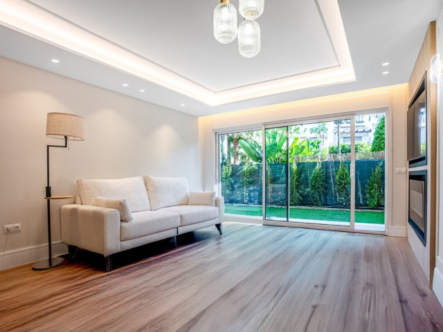 2 Bedrooms Apartment in San Pedro de Alcántara