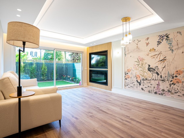 2 Bedrooms Apartment in San Pedro de Alcántara