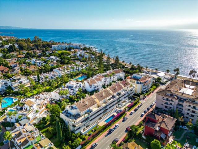 2 Bedrooms Apartment in San Pedro de Alcántara