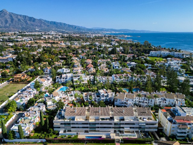 2 Bedrooms Apartment in San Pedro de Alcántara