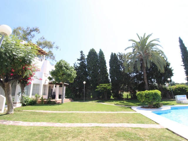 3 Bedrooms Townhouse in Nueva Andalucía