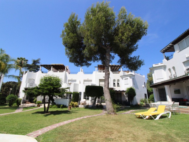 3 Schlafzimmer Reihenhaus in Nueva Andalucía