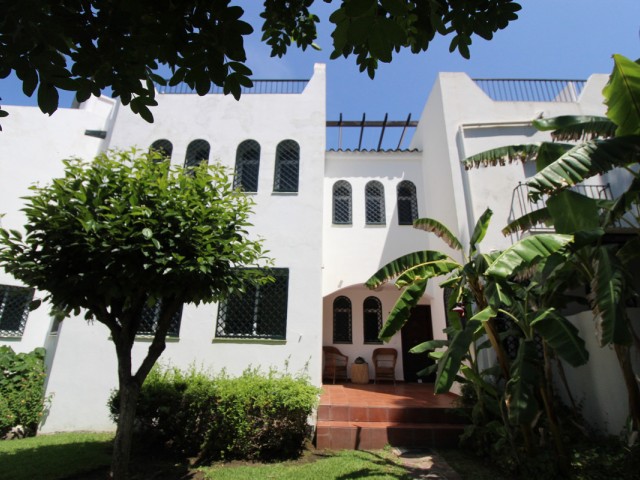 3 Schlafzimmer Reihenhaus in Nueva Andalucía