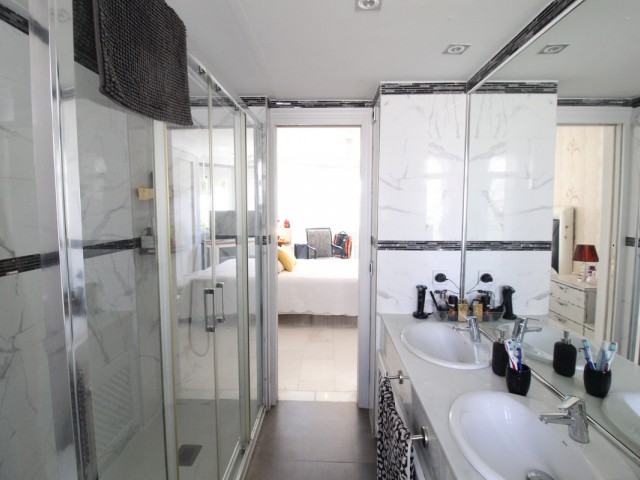 3 Schlafzimmer Reihenhaus in Nueva Andalucía