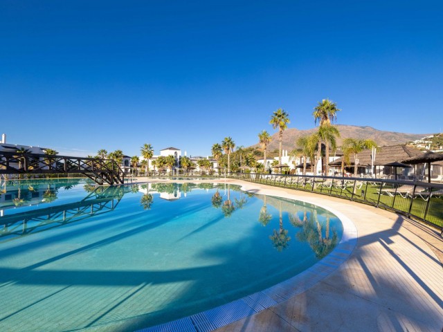 2 Bedrooms Apartment in Estepona