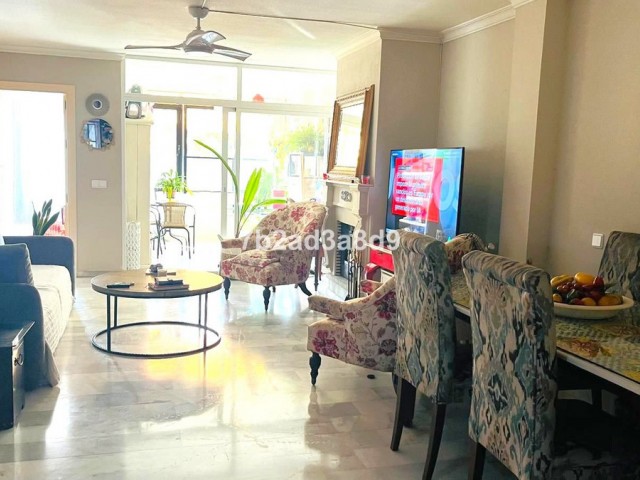 3 Bedrooms Apartment in Puerto Banús