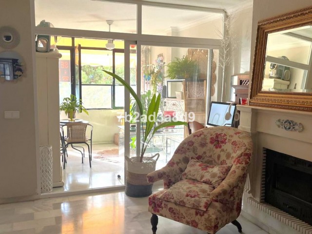 3 Bedrooms Apartment in Puerto Banús