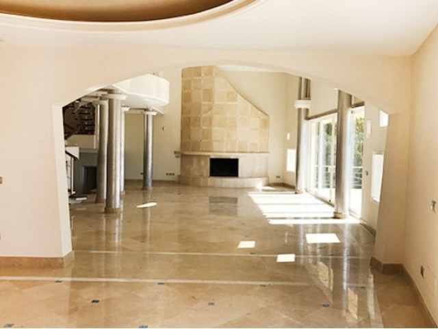 5 Schlafzimmer Villa in Los Almendros