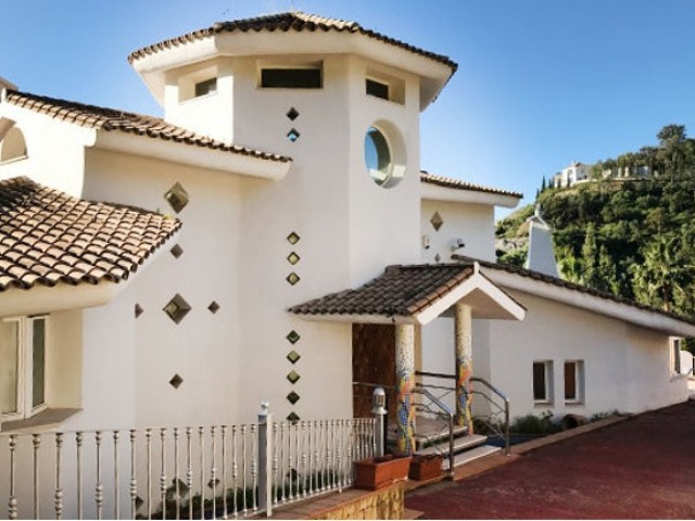 5 Bedrooms Villa in Los Almendros