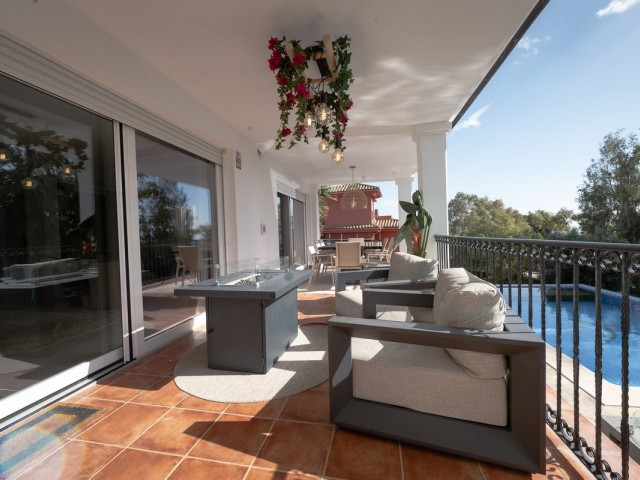 5 Bedrooms Villa in Benalmadena