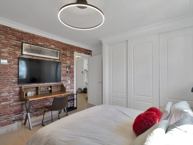 5 Bedrooms Villa in Benalmadena