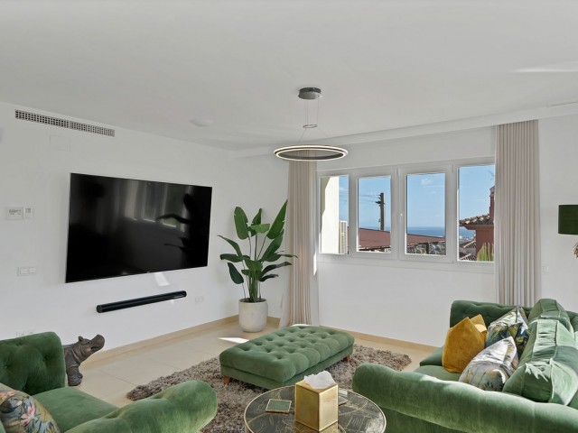 5 Bedrooms Villa in Benalmadena