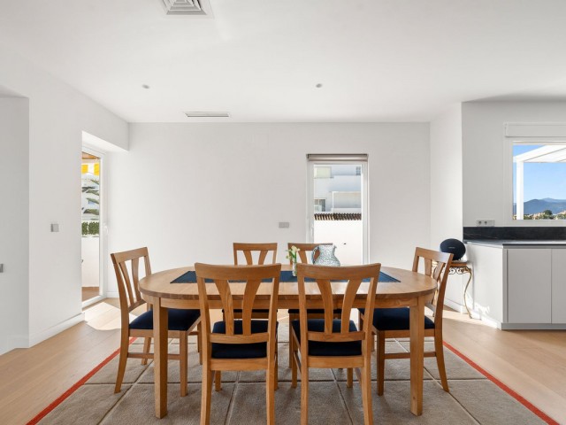 3 Bedrooms Apartment in Nueva Andalucía