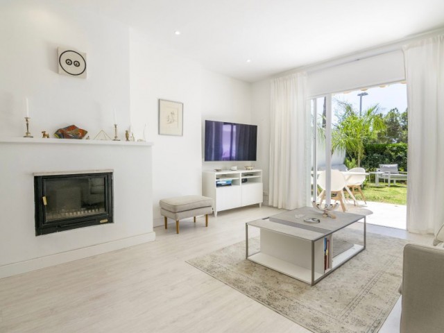 3 Bedrooms Townhouse in Nueva Andalucía