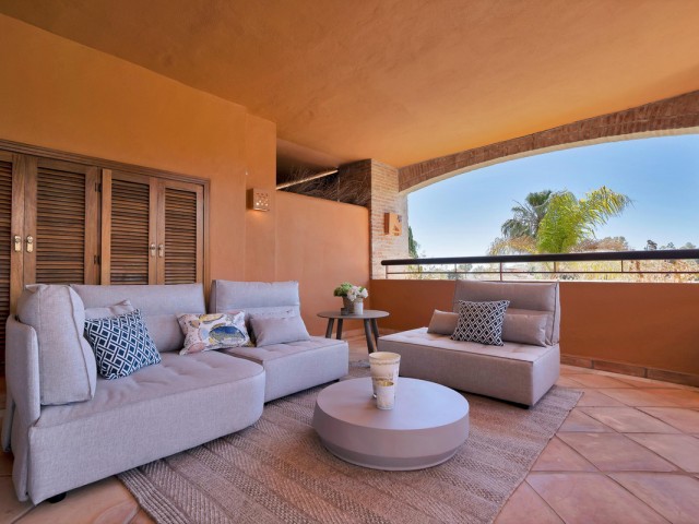 Huoneisto, Bahía de Marbella, R5304808