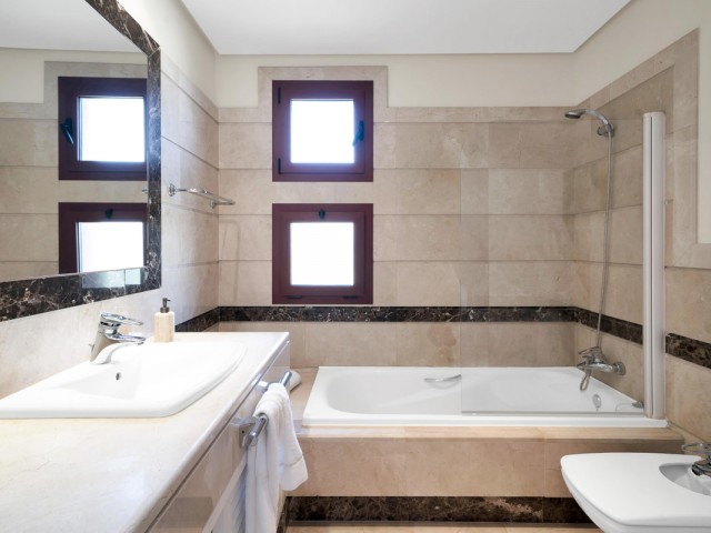 3 Soveroms Leilighet i Bahía de Marbella