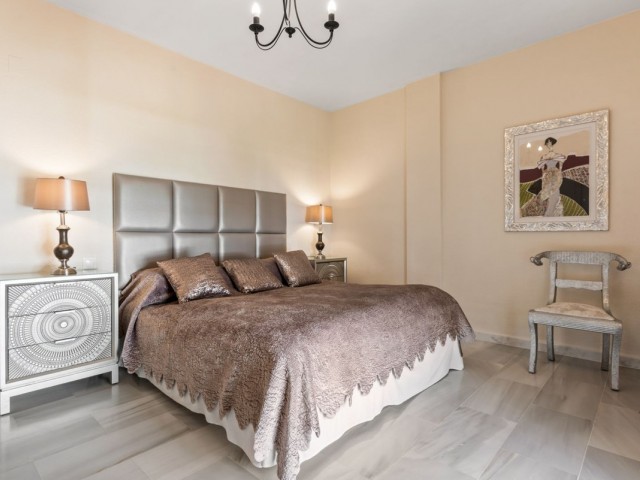 2 Bedrooms Apartment in Puerto Banús