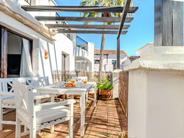 2 Bedrooms Apartment in Altos de los Monteros