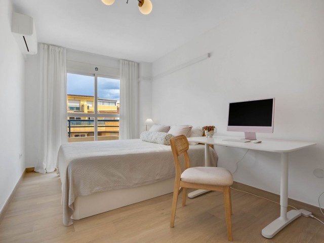 Apartamento con 3 Dormitorios  en El Pinillo