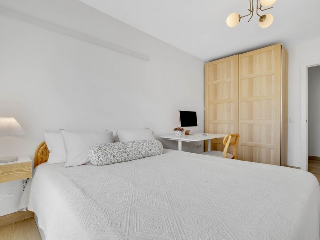 Apartamento con 3 Dormitorios  en El Pinillo