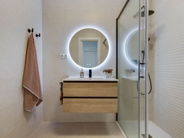 Apartamento con 3 Dormitorios  en El Pinillo