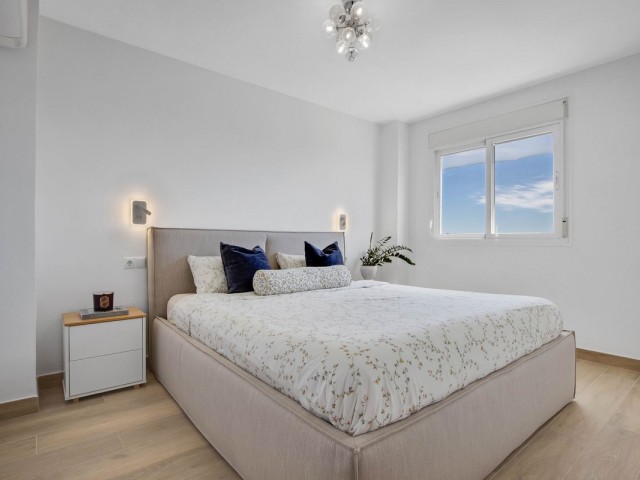 Apartamento con 3 Dormitorios  en El Pinillo