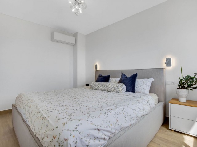 Apartamento con 3 Dormitorios  en El Pinillo