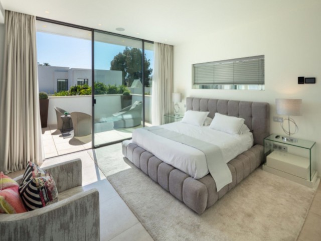 7 Bedrooms Villa in Puerto Banús