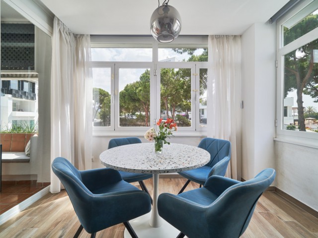 2 Schlafzimmer Apartment in Elviria