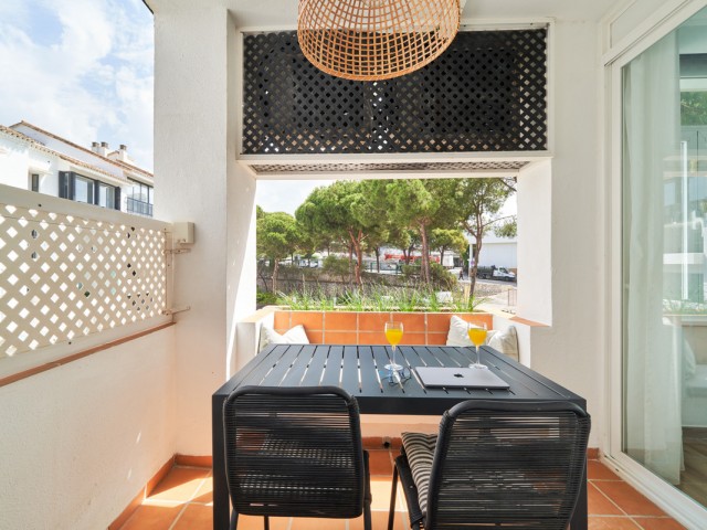 2 Schlafzimmer Apartment in Elviria