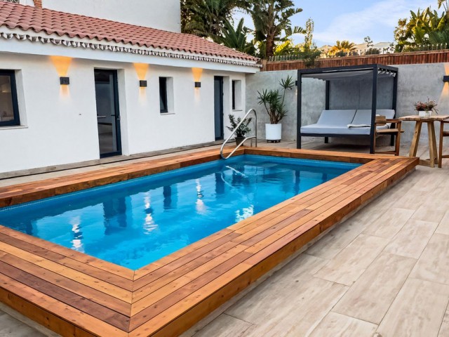 Villa con 5 Dormitorios  en Costabella