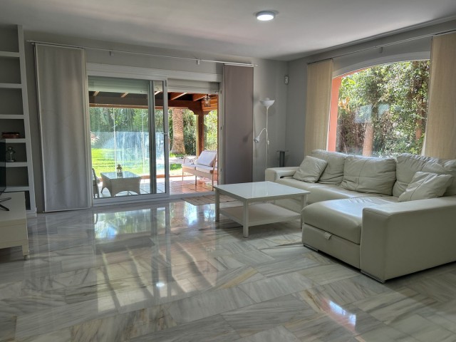 4 Schlafzimmer Reihenhaus in Atalaya