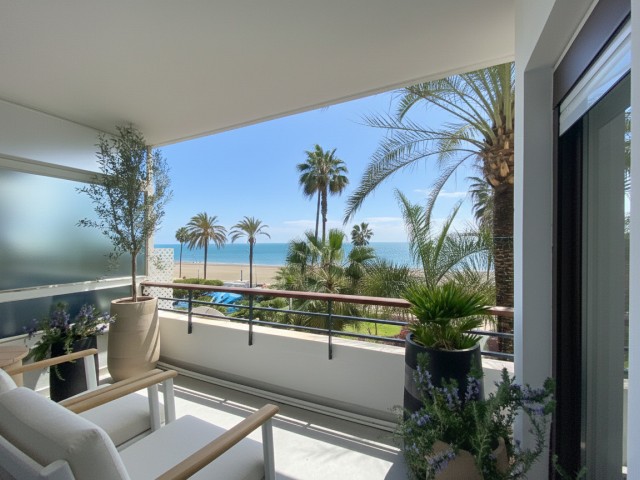 2 Bedrooms Apartment in Estepona