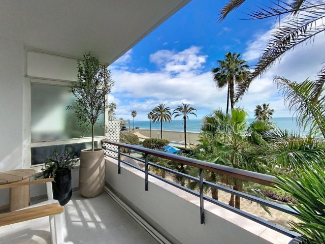 2 Bedrooms Apartment in Estepona