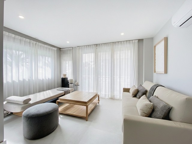 2 Bedrooms Apartment in Estepona